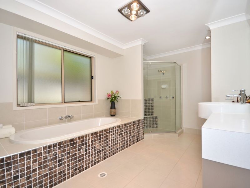 40 Kurrajong Crescent, Meridan Plains QLD 4551