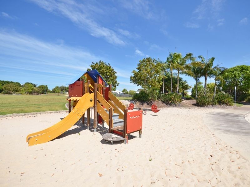 40 Kurrajong Crescent, Meridan Plains QLD 4551