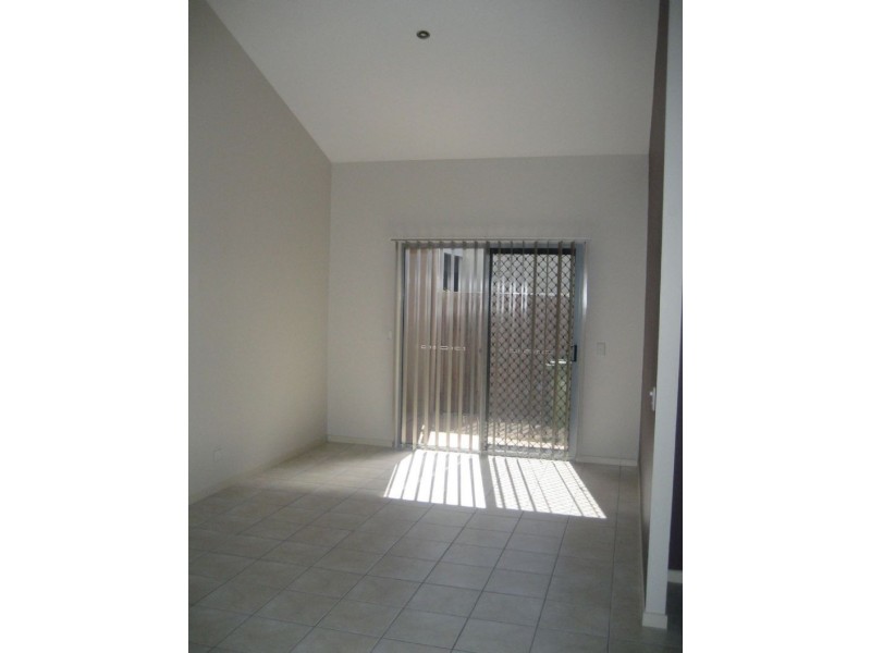 2 Brushbox Place, Meridan Plains QLD 4551