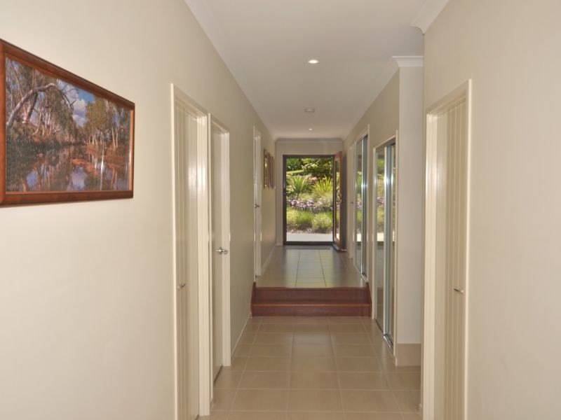 22 Ridge Court, Mooloolah Valley QLD 4553