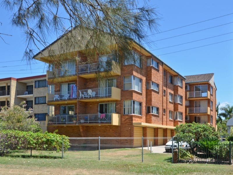 9/17 Landsborough Parade, Golden Beach QLD 4551