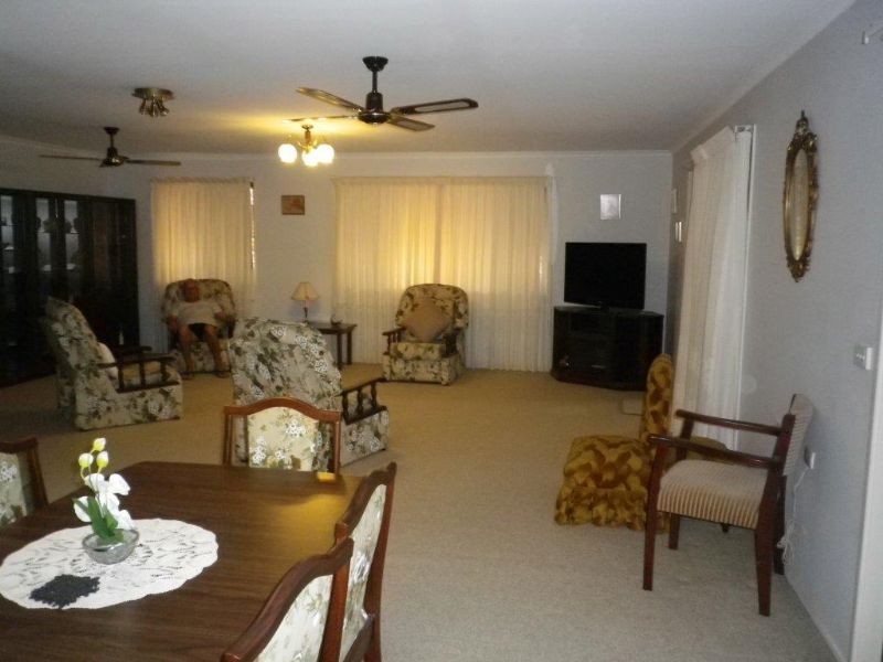 12 Wentworth Parade, Golden Beach QLD 4551