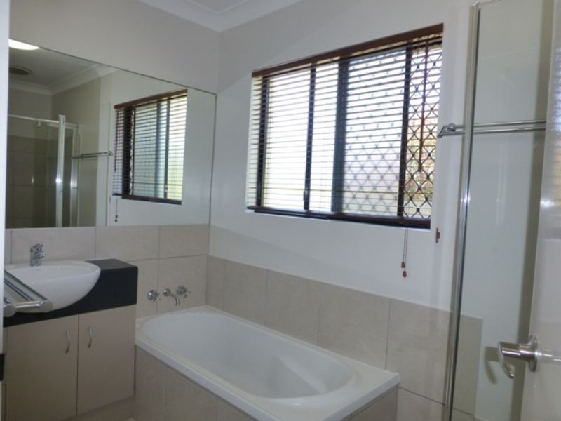 101 Westminster Avenue, Golden Beach QLD 4551