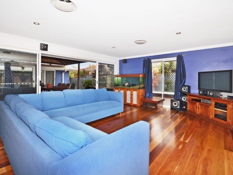 6 Wildflower Way, Little Mountain QLD 4551