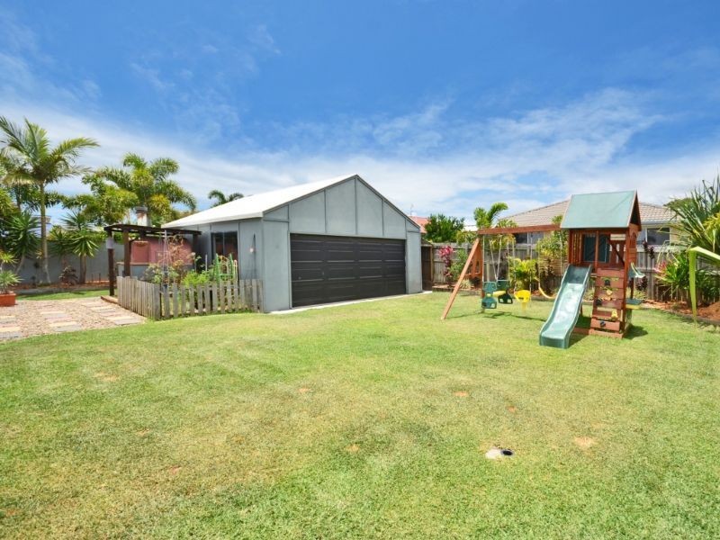 6 Wildflower Way, Little Mountain QLD 4551