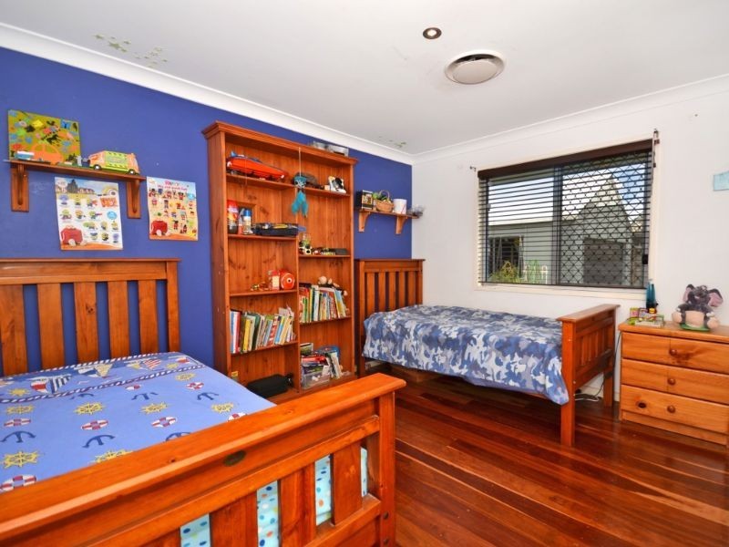 6 Wildflower Way, Little Mountain QLD 4551