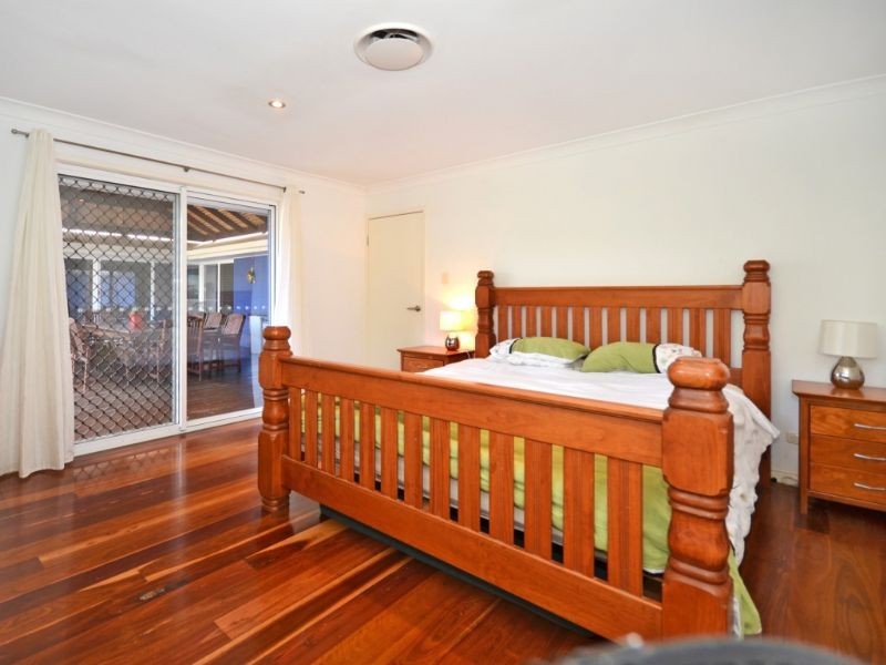 6 Wildflower Way, Little Mountain QLD 4551