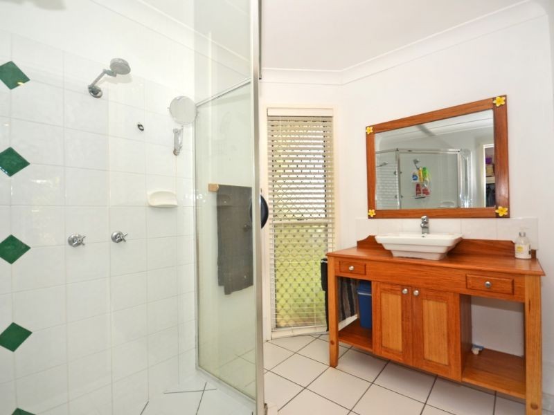 6 Wildflower Way, Little Mountain QLD 4551
