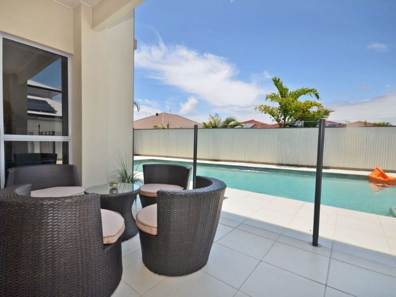 9 Rutherford Place, Pelican Waters QLD 4551