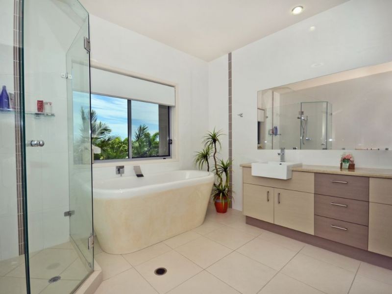 9 Rutherford Place, Pelican Waters QLD 4551