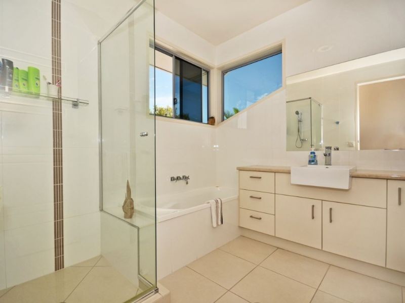 9 Rutherford Place, Pelican Waters QLD 4551