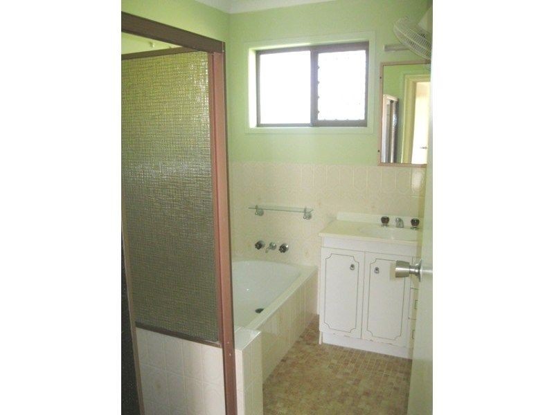 49 Beerburrum Street, Battery Hill QLD 4551