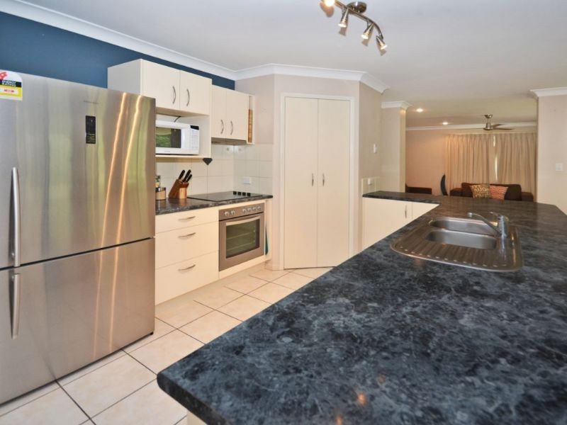 11 Burrajum Place, Caloundra West QLD 4551