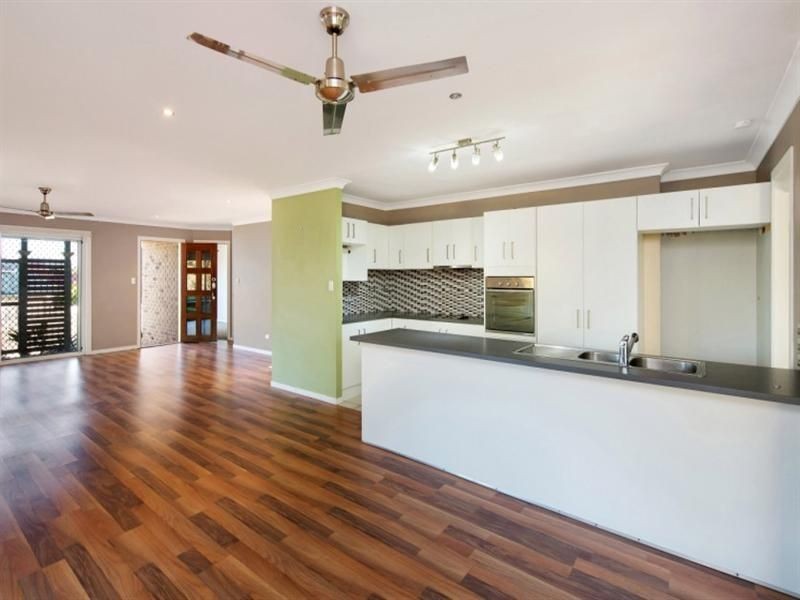 4 Hans Street, Caloundra West QLD 4551