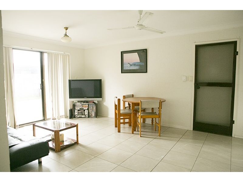 2/24 Malinya Drive, Buddina QLD 4575