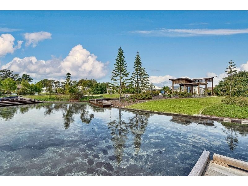 22 Trinity Place, Pelican Waters QLD 4551
