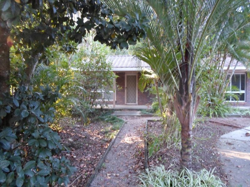 12 Jolly Crescent, Beerwah QLD 4519