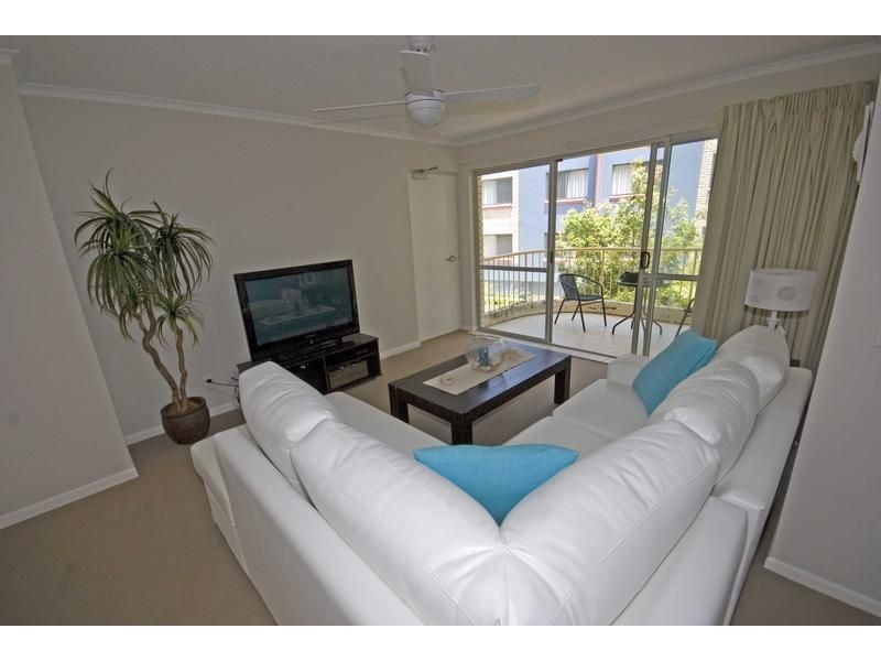 1/9 Orvieto Terrace, Kings Beach QLD 4551