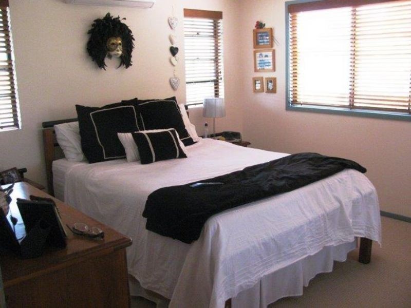 9/9a Browning Boulevard, Battery Hill QLD 4551