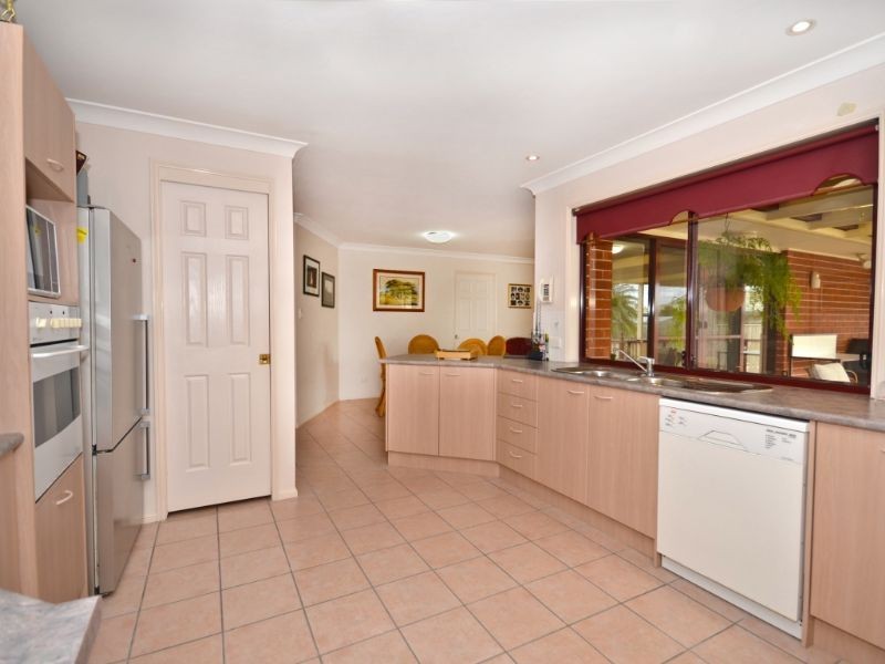 16 Perle Place, Currimundi QLD 4551