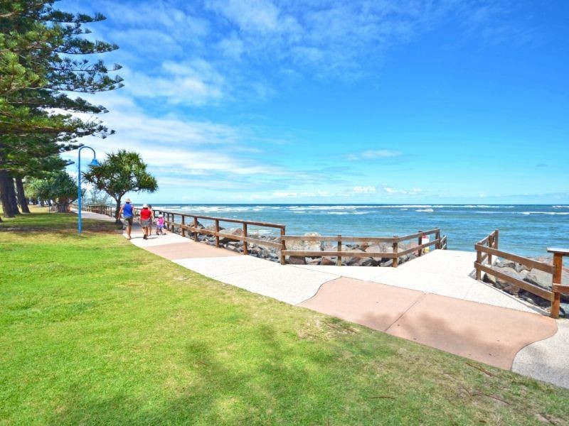 13 Oronsay Avenue, Caloundra QLD 4551