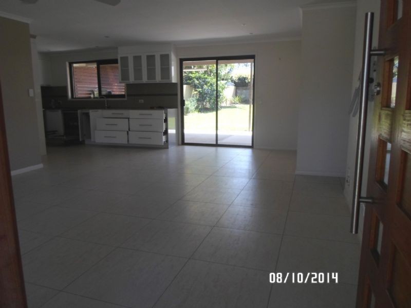 60 Karawatha Drive, Mountain Creek QLD 4557