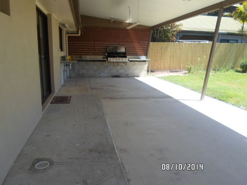 60 Karawatha Drive, Mountain Creek QLD 4557