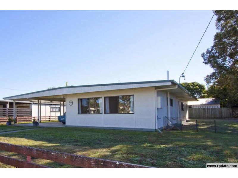 9 Beattie Street, Golden Beach QLD 4551