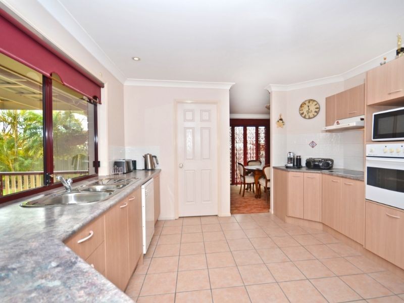 16 Perle Place, Currimundi QLD 4551