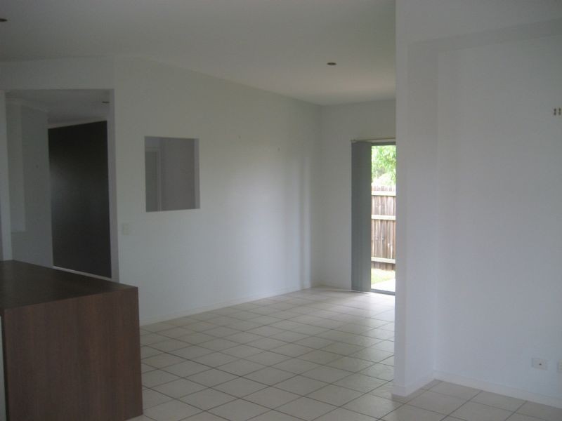 1 Brushbox Place, Meridan Plains QLD 4551