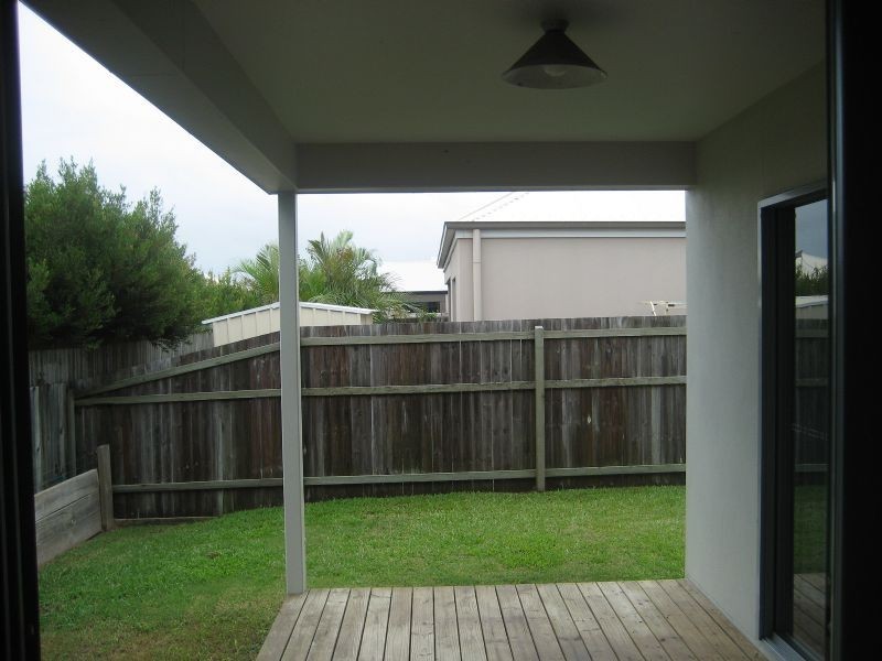 1 Brushbox Place, Meridan Plains QLD 4551