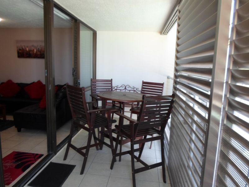 2/12 Merrima Avenue, Kings Beach QLD 4551