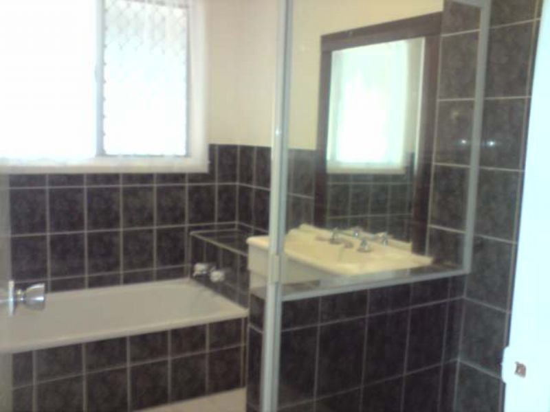 625 Nicklin Way, Wurtulla QLD 4575