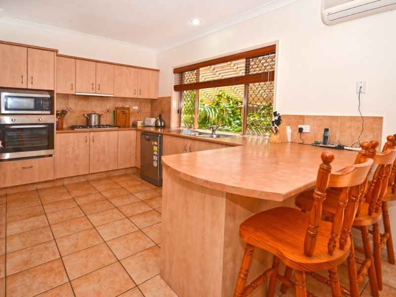 25 Gradorean Street, Pelican Waters QLD 4551