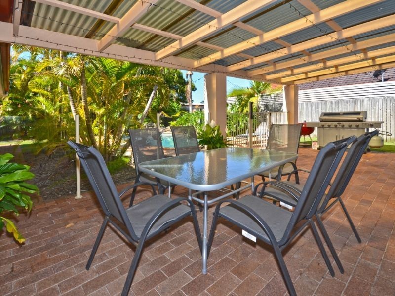 25 Gradorean Street, Pelican Waters QLD 4551