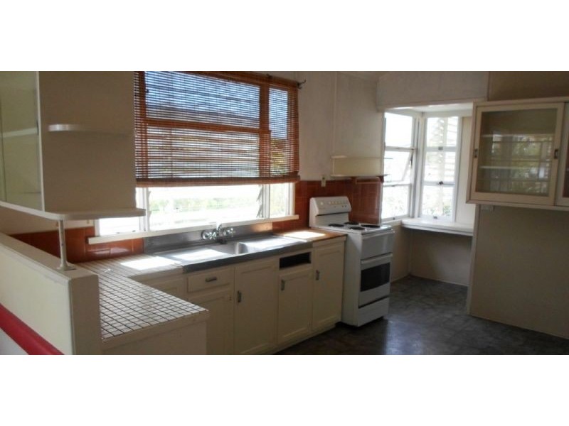 28 Palmer Avenue, Golden Beach QLD 4551