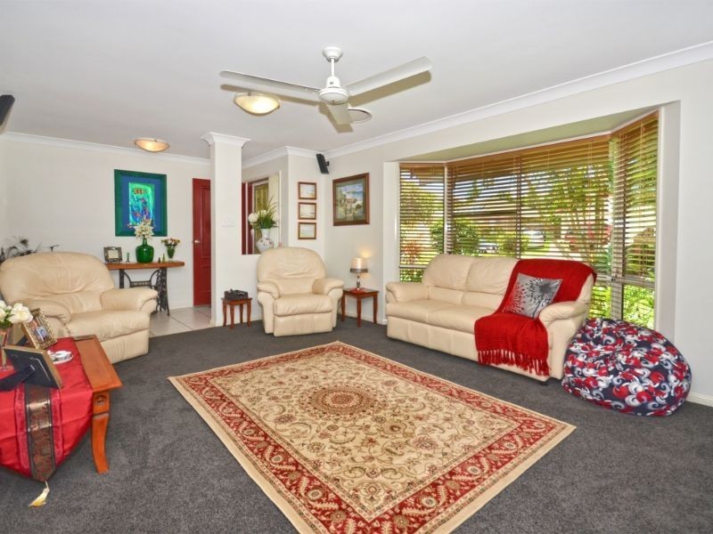 19 Gallery Place, Little Mountain QLD 4551