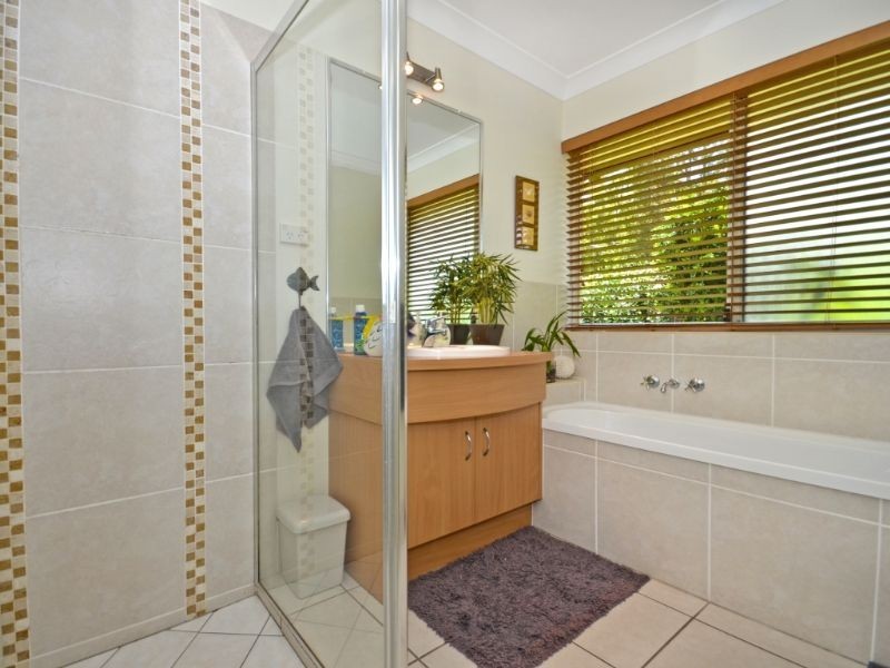 19 Gallery Place, Little Mountain QLD 4551