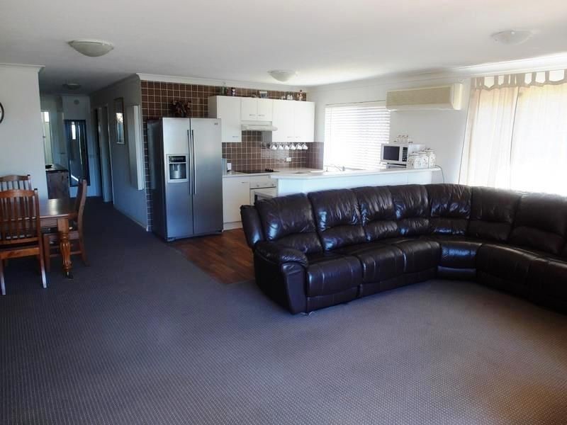 2/6 Upper Gay Tce, Kings Beach QLD 4551