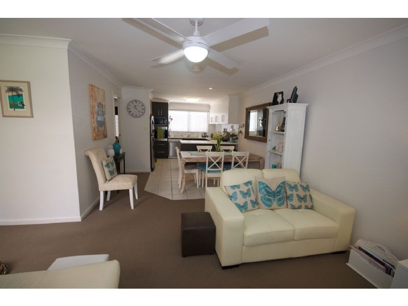 3/71 Landsborough Parade, Golden Beach QLD 4551