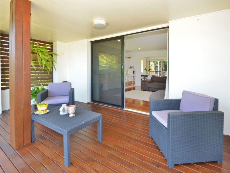 16 Hodgens Street, Caloundra QLD 4551
