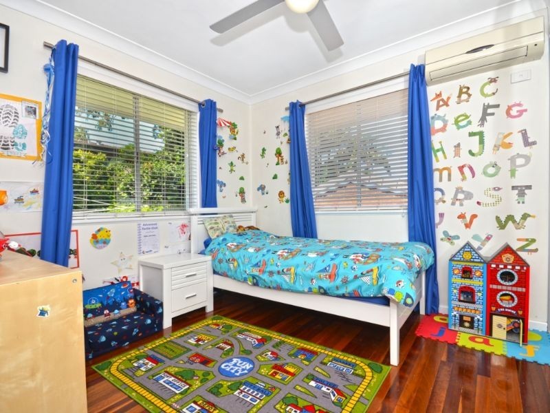 16 Hodgens Street, Caloundra QLD 4551