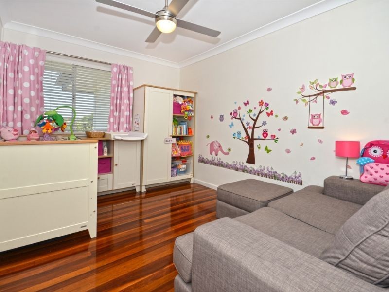 16 Hodgens Street, Caloundra QLD 4551