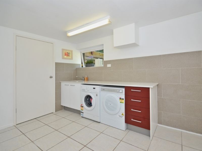 16 Hodgens Street, Caloundra QLD 4551