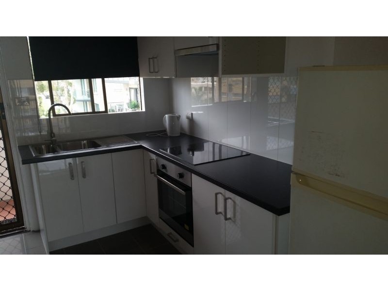 9/3 Sykes Ave, Kings Beach QLD 4551