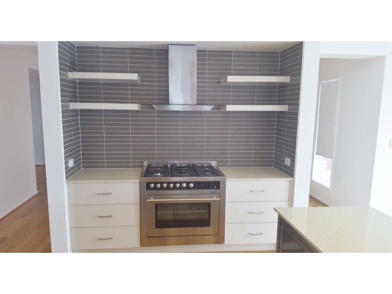 32 Crater Street, Caloundra West QLD 4551