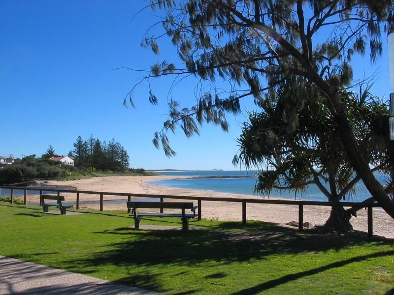 42 Roderick Street, Moffat Beach QLD 4551