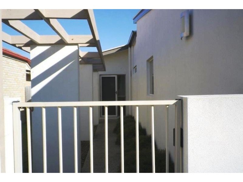 17 Rawson Street, Caloundra West QLD 4551