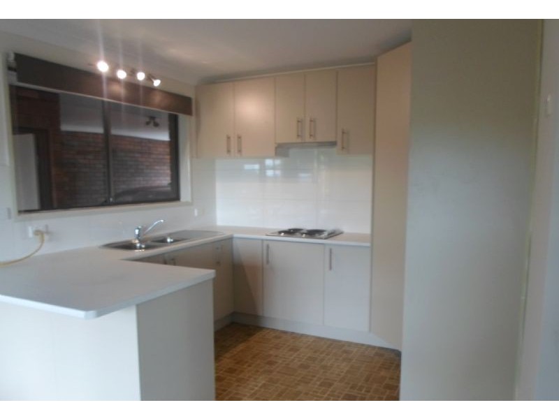 2/43 Enfield Crescent, Battery Hill QLD 4551