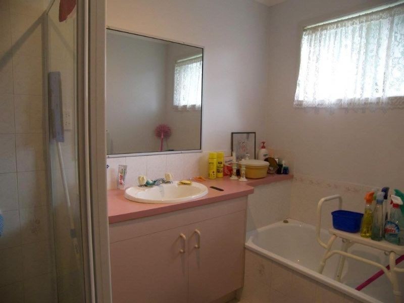 8a Cribb Street, Landsborough QLD 4550